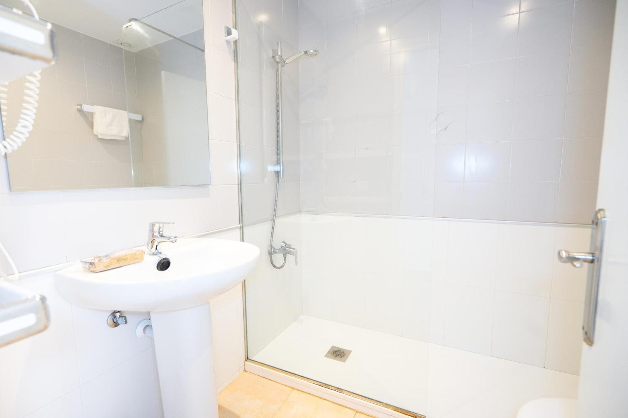 Apartamentos Annabel'S I Кала-Галдана Екстер'єр фото